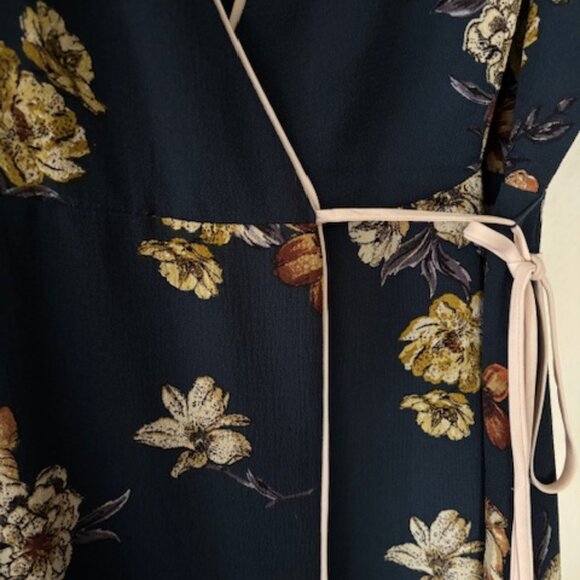 Leith Floral Hi Lo Wrap Dress - Picture 8 of 11
